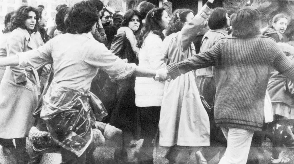 photo_2024-08-20_12-13-58-1024x573 Women Movements in Pre-Independance Period