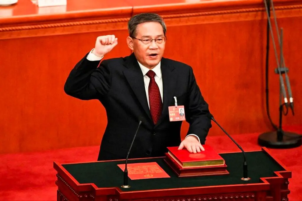 photo_2024-08-26_23-39-18-1024x682 Write an Eassy on The Chinese Premier