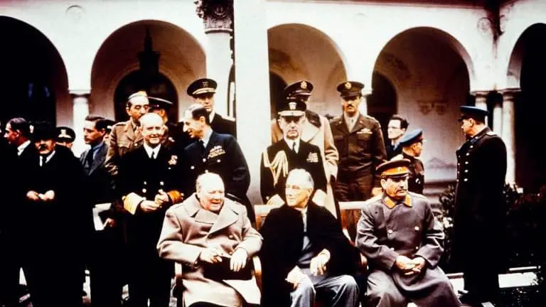 photo_2024-09-14_21-57-55-1 Discuss The Various Phases of Cold War